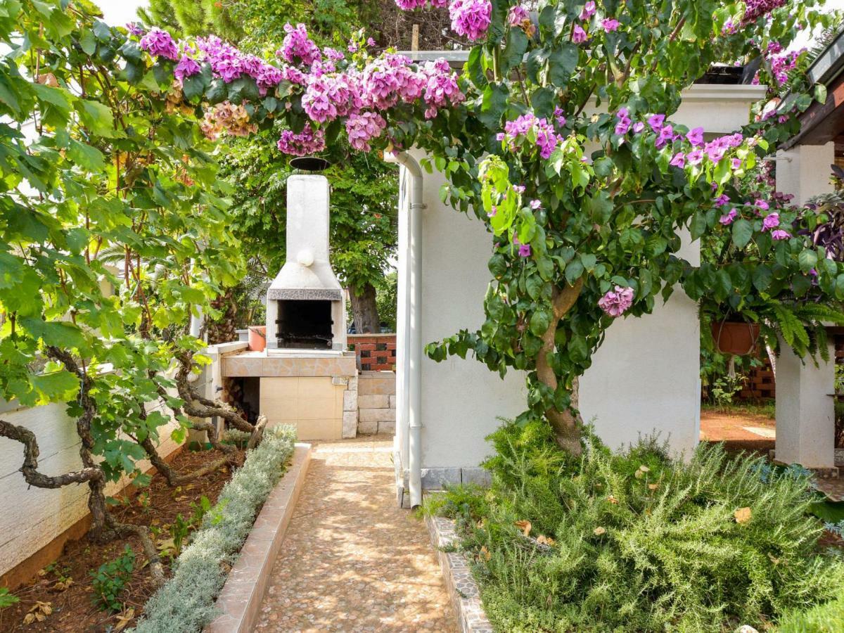 Apartman Mira-2 By Interhome